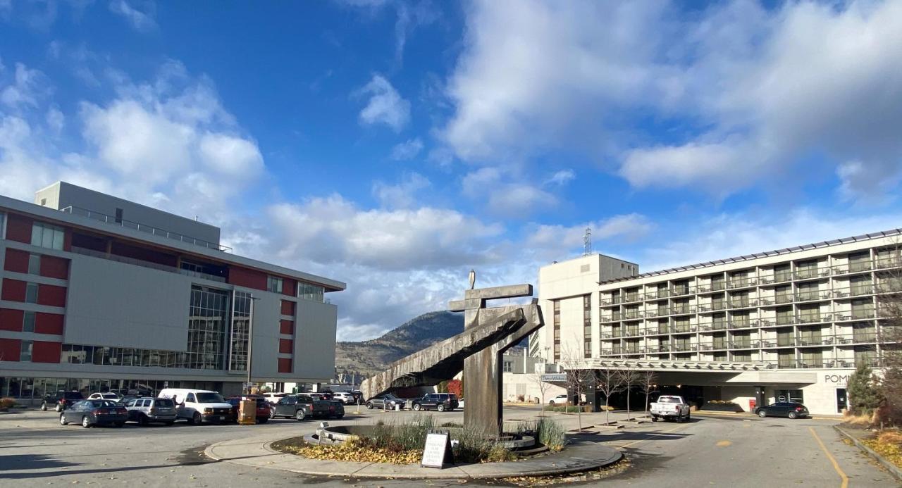 Penticton Lakeside Resort Exterior foto